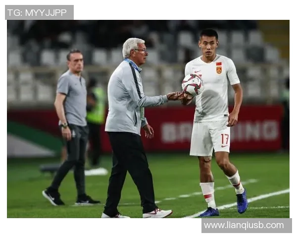 北京足球队反击战术解析：从防守到进攻的完美转变与执行力提升