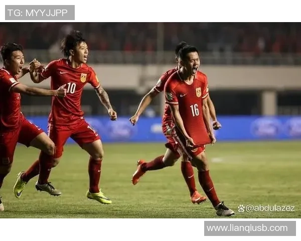 武汉足球队逆袭之路揭秘:世界杯预选赛中的拼搏与荣耀 武汉足球队逆袭之路揭秘:世界杯预选赛中的拼搏与荣耀