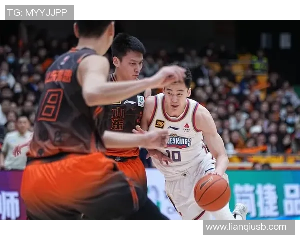 2017年CBA山西队与山东队激战回顾精彩瞬间与赛场亮点分析